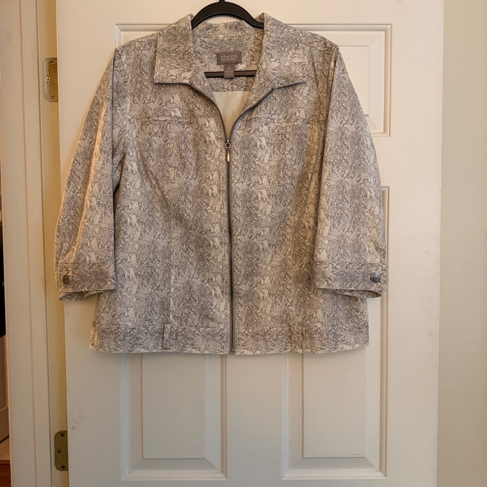 Chico's Snakeskin print (gray) Jacket Chico’s size 3 /US XL